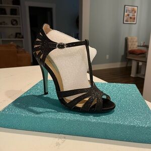 Betsy johnson black gliiter strappy heels size 6